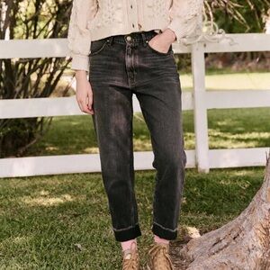 The Great. Slouch Taper Jean in Onyx Size 26 Distressed Raw Hem